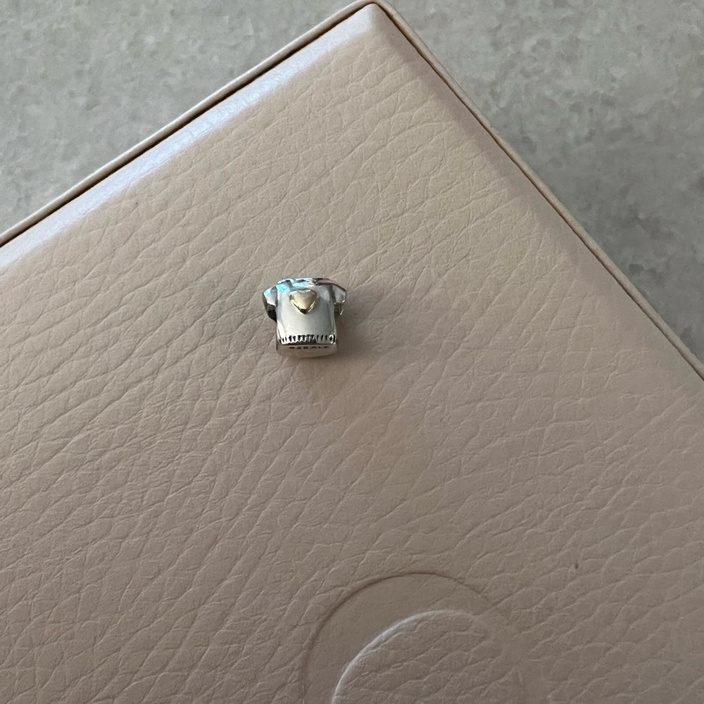 Pandora two-tone T-shirt charm